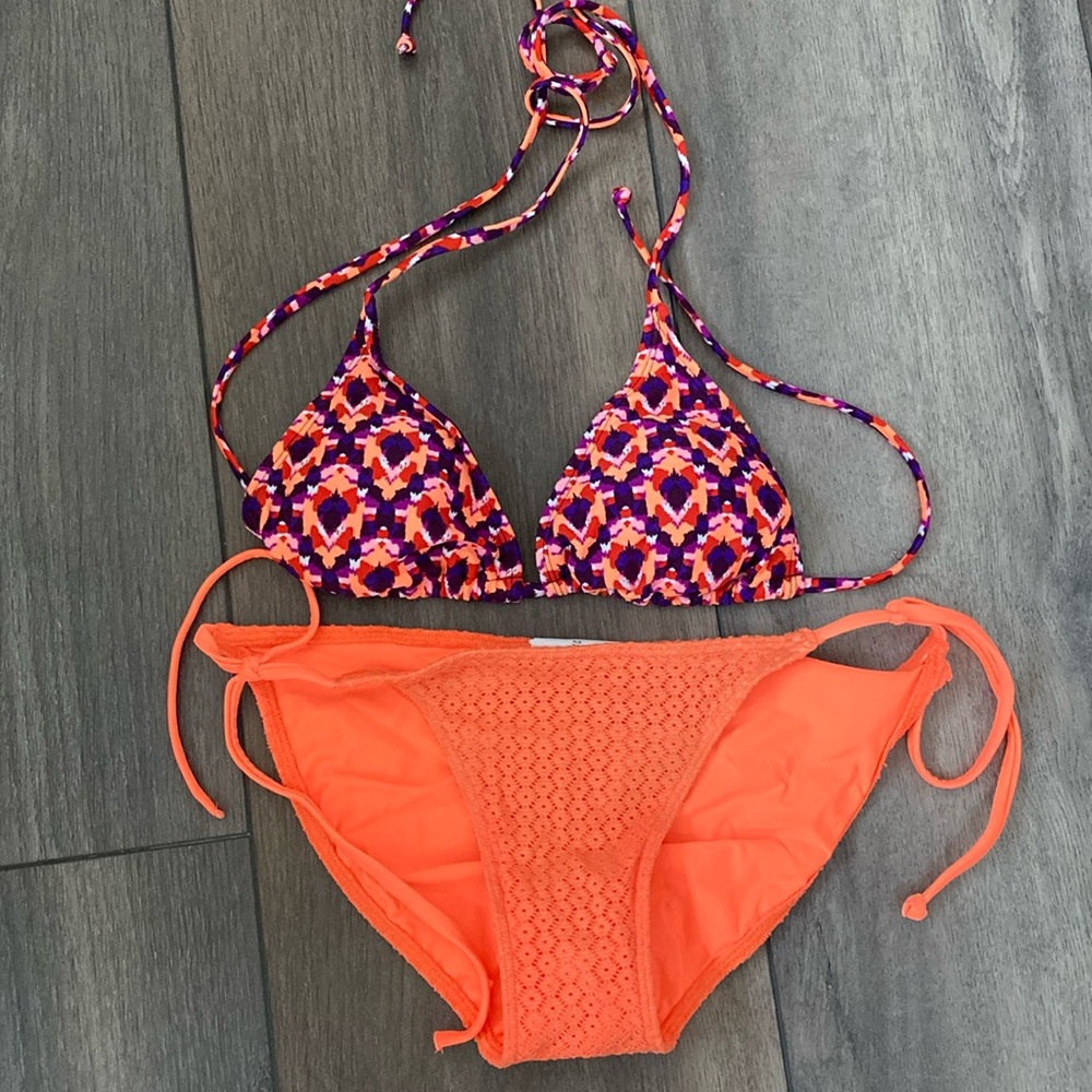 Old navy Bikini Swim Set - Picture 1 of 4